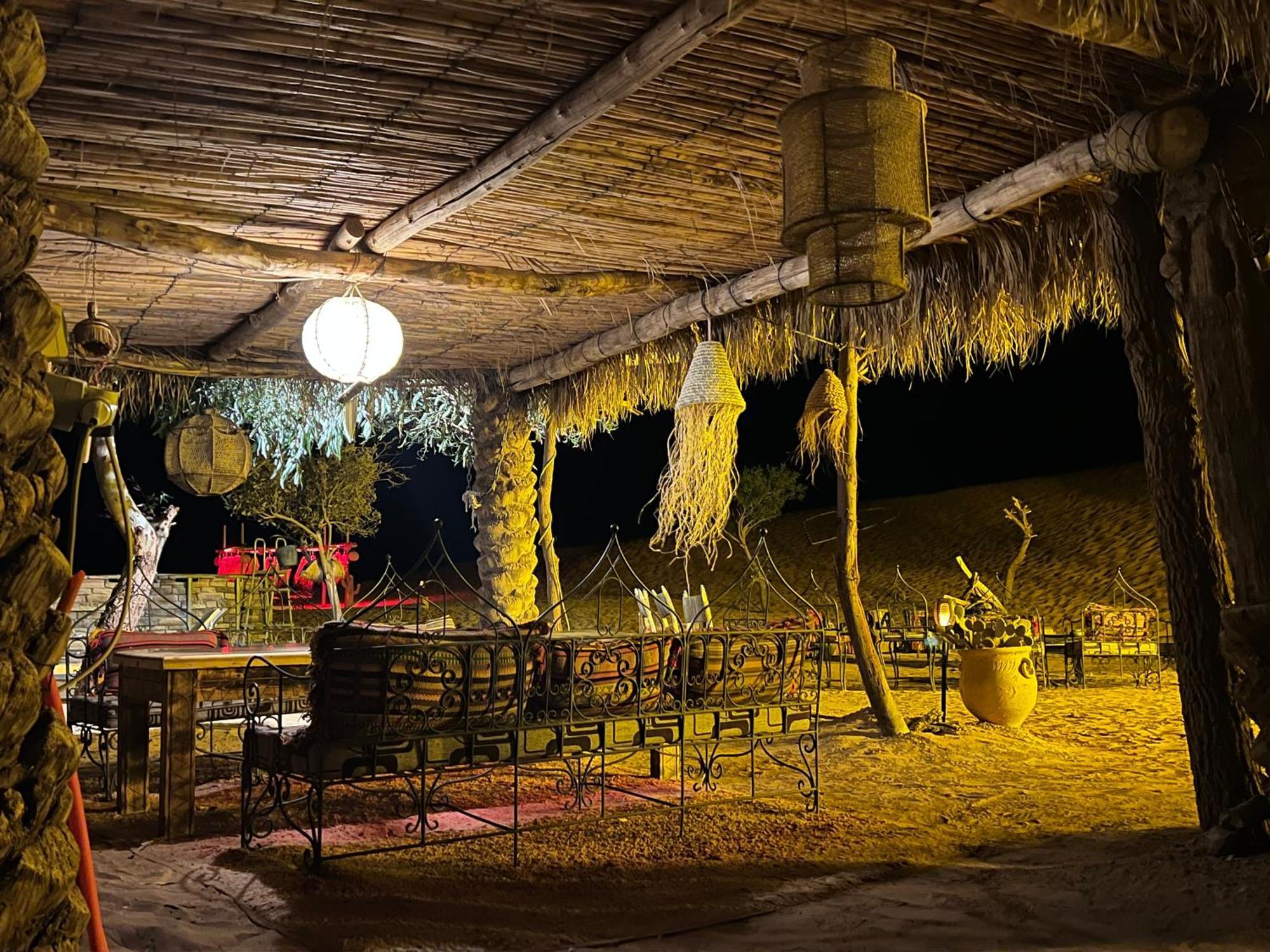 Sahara Majestic Luxury Camp Hotel Мерцуга Екстериор снимка The interior of a desert camp
