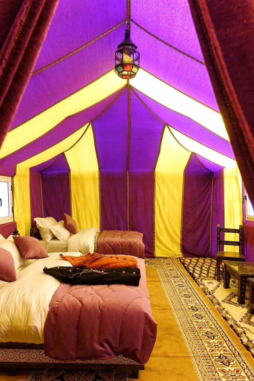 Sahara Majestic Luxury Camp Hotel Мерцуга Екстериор снимка Interior of a luxury tent