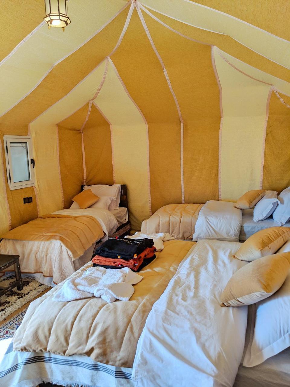 Sahara Majestic Luxury Camp Hotel Мерцуга Екстериор снимка Interior of a luxury tent