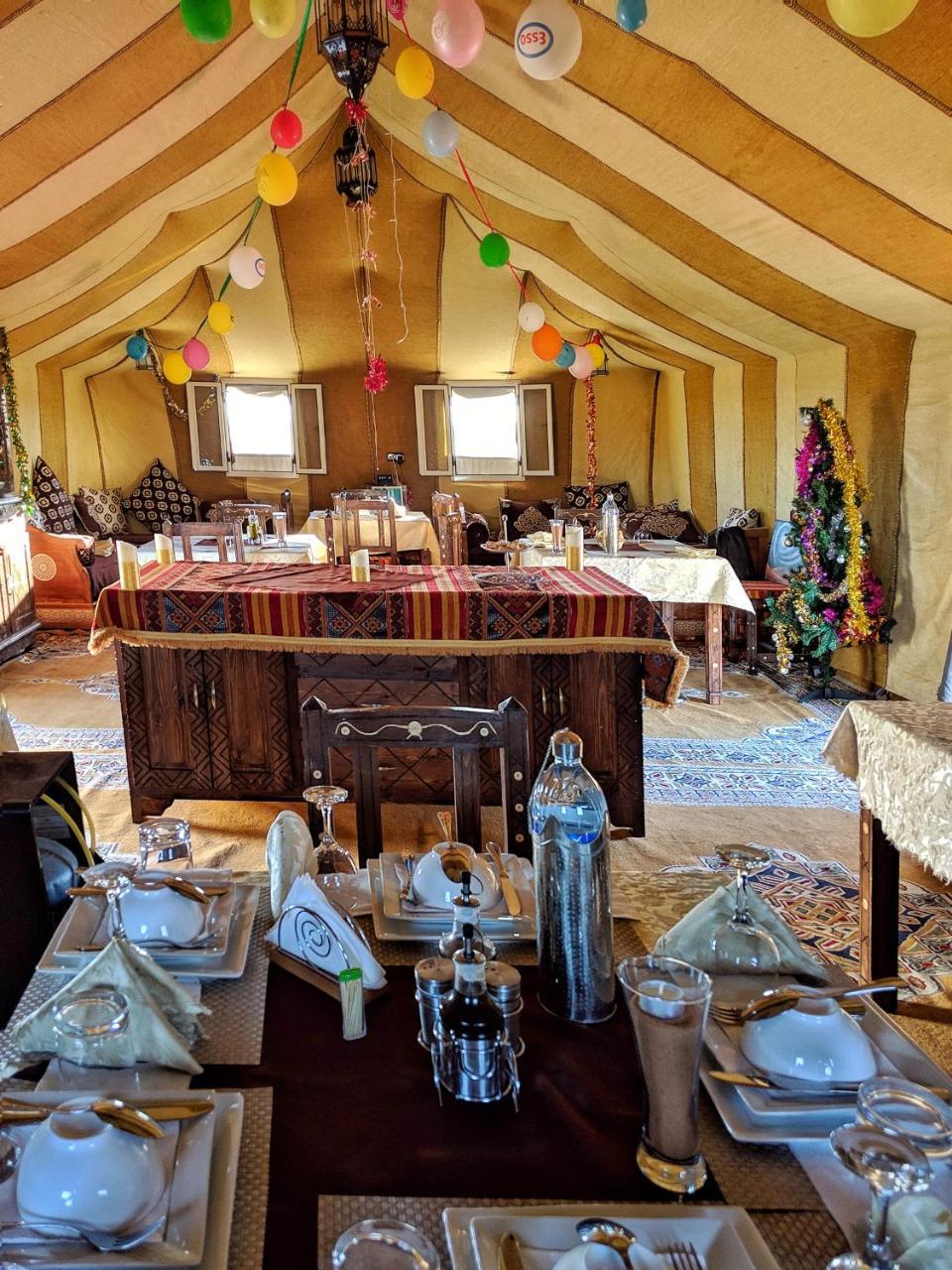 Sahara Majestic Luxury Camp Hotel Мерцуга Екстериор снимка The interior of a Bedouin tent
